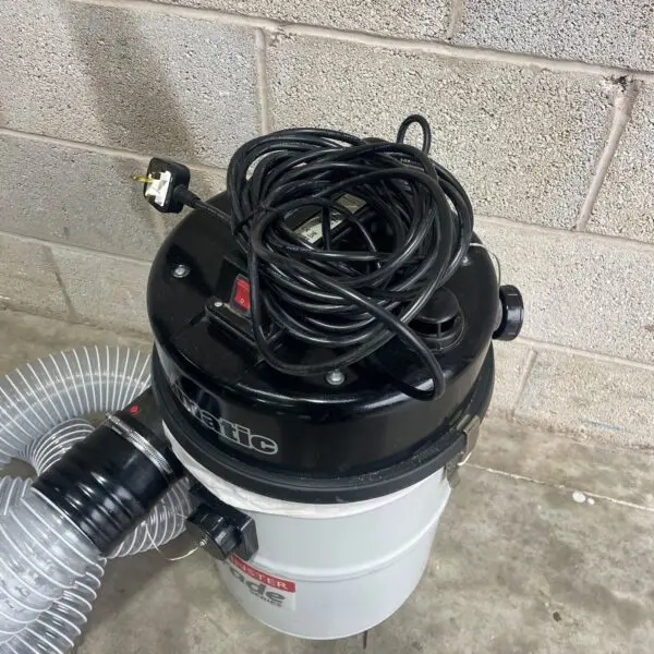 Axminster Numatic NVD750-2 Workshop Dust & Chip Extractor & 100mm Hose - Image 6