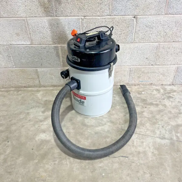 Axminster Numatic NV750 Workshop Dust Extractor & Hose 230v