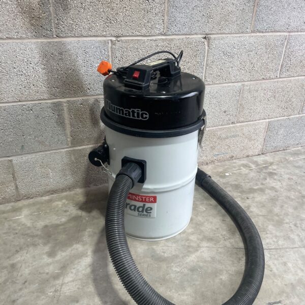 Axminster Numatic NV750 Workshop Dust Extractor & Hose 230v - Image 2