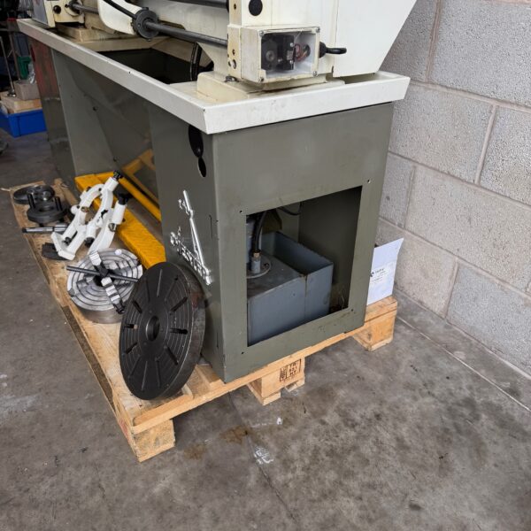 Chester Coventry Gear Head Gap Bed Screwcutting Metal Centre Lathe 230v & DRO - Image 17