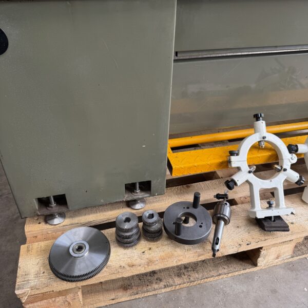 Chester Coventry Gear Head Gap Bed Screwcutting Metal Centre Lathe 230v & DRO - Image 5