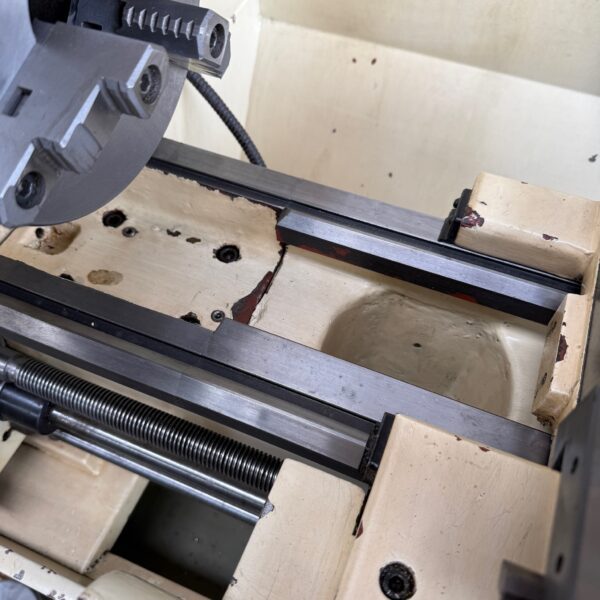 Chester Coventry Gear Head Gap Bed Screwcutting Metal Centre Lathe 230v & DRO - Image 12