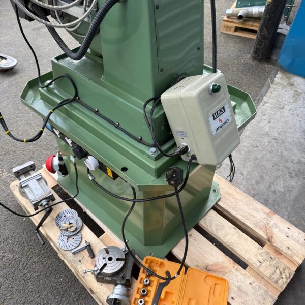Warco VMC Turret Mill Milling Machine 3 Phase with DRO Metric R8 - Image 12
