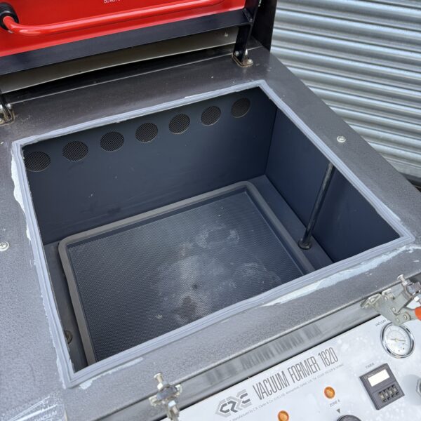 CR Clarke 1820 Vacuum Former 230v Single Phase Vac Forming Machine - Image 5