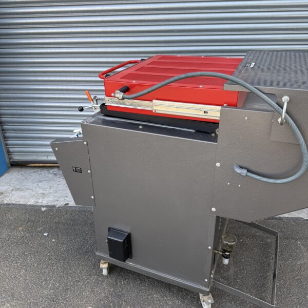 CR Clarke 1820 Vacuum Former 230v Single Phase Vac Forming Machine - Image 12
