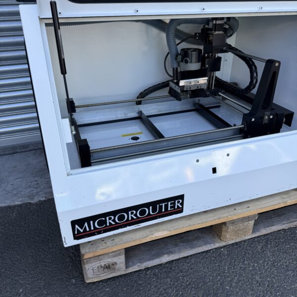 Denford MicroRouter CNC Router 230v Single Phase & Software & Vacuum Bed - Image 4
