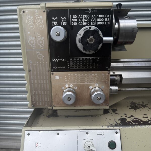 Harrison M250 Screwcutting Metal Centre Lathe 3 Phase - Image 22