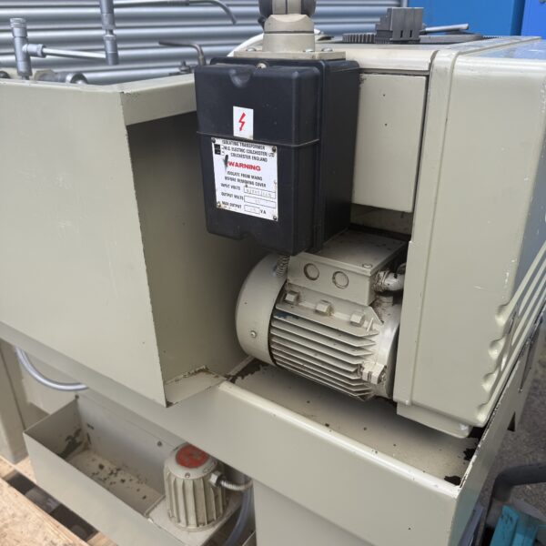 Harrison M250 Screwcutting Metal Centre Lathe 3 Phase - Image 2