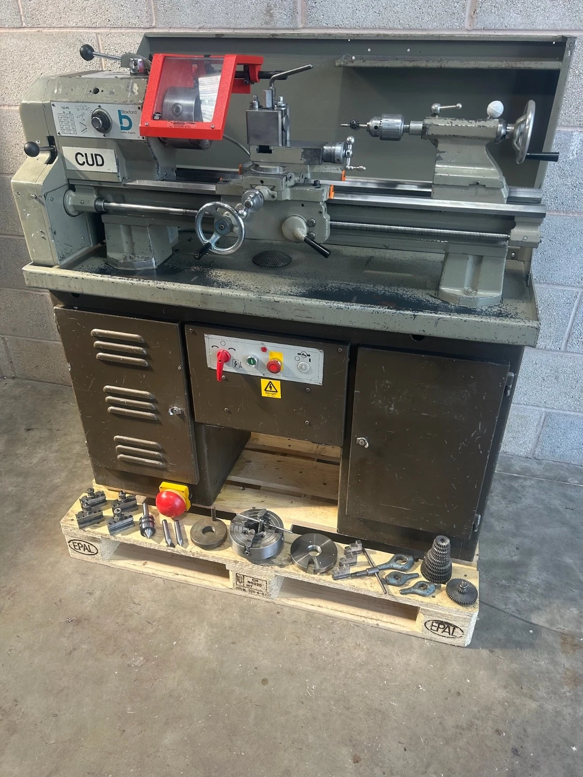 Boxford CUD 5" Metric MkIII Screwcutting Centre Metal Lathe 3 Phase - Image 2