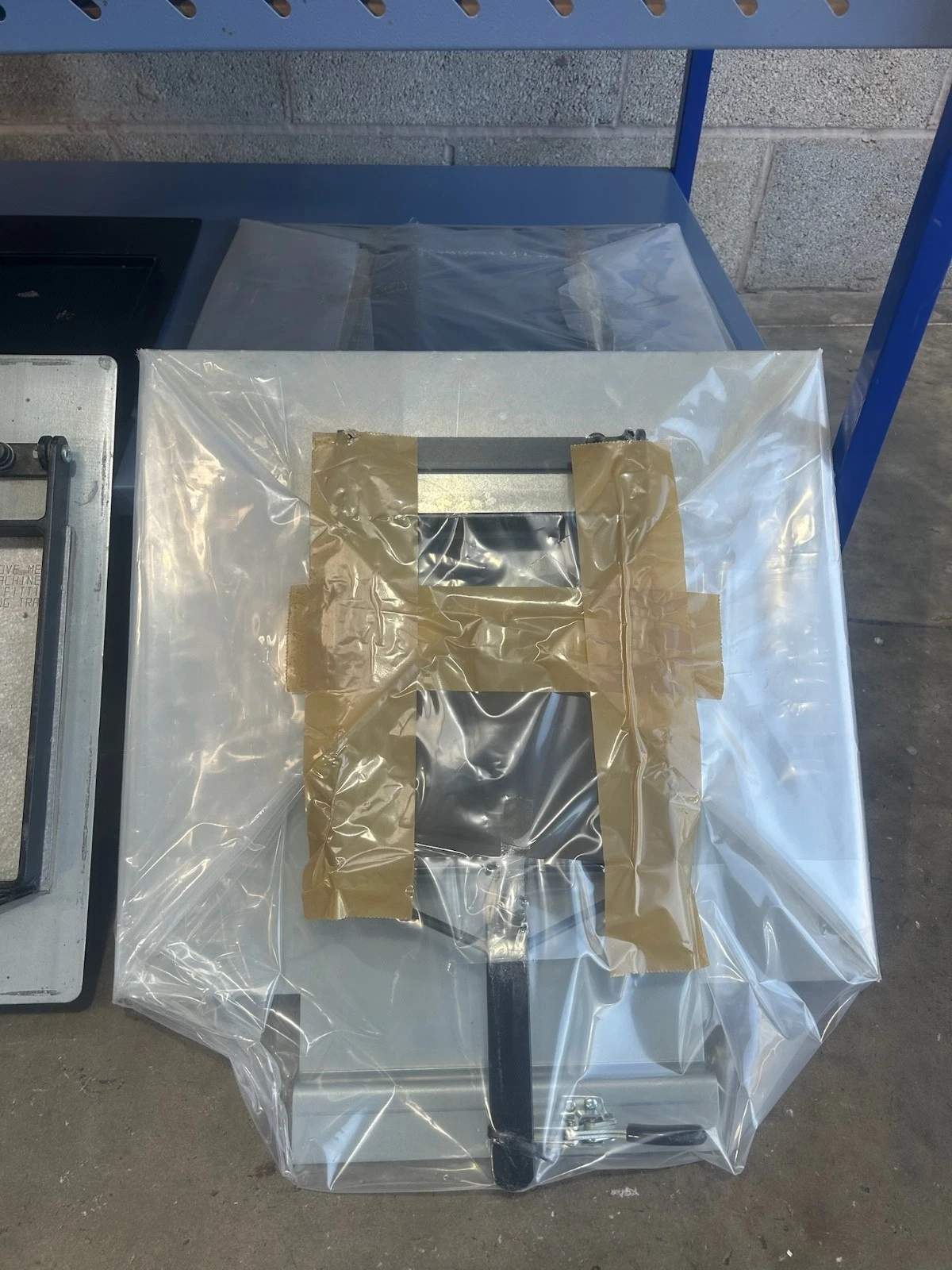 CR Clarke 750FLB Vacuum Former on Stand with Reducing Frames 230v - Image 12