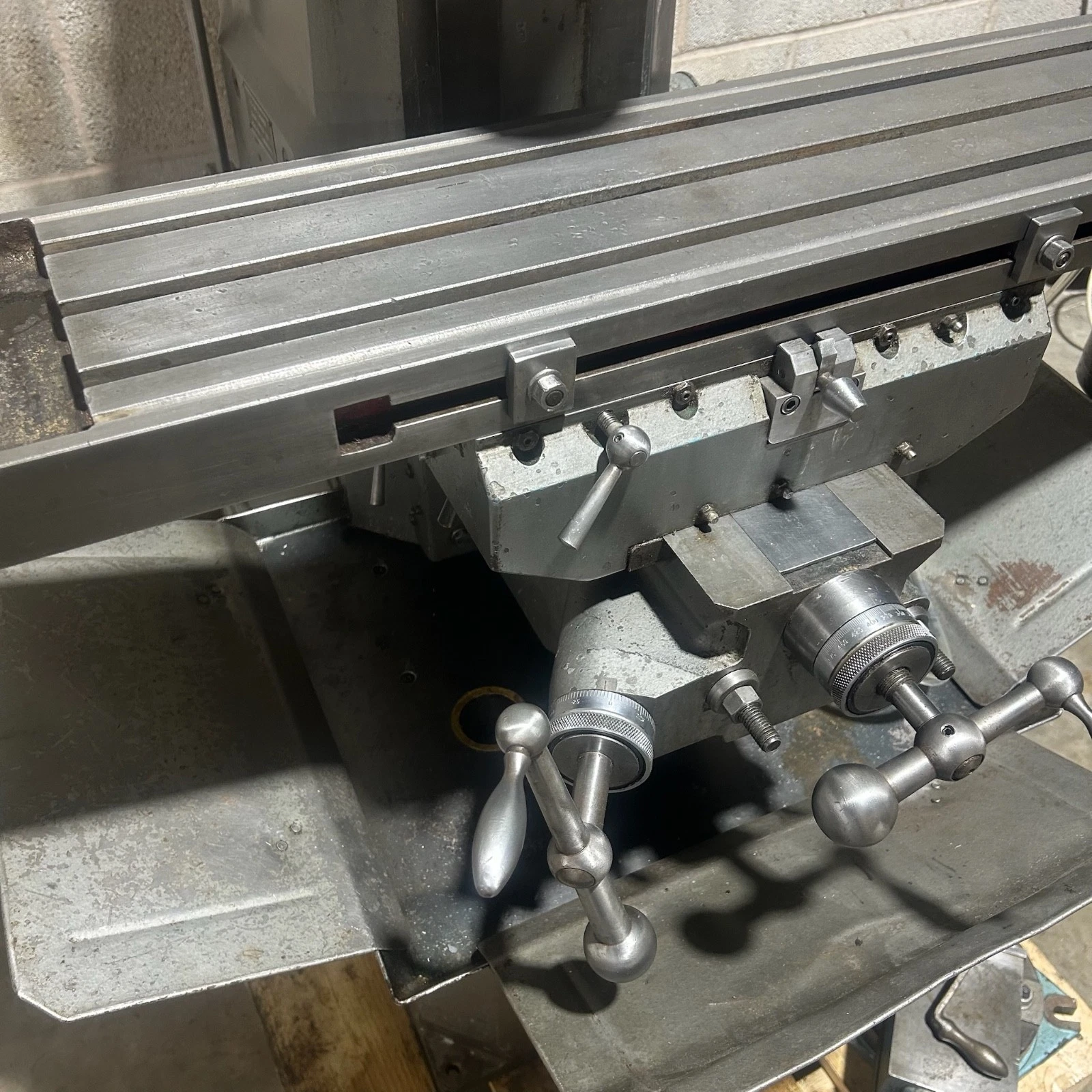 Viceroy AEW Horizon Vertical & Horizontal Milling Machine 230v Single Phase - Image 14