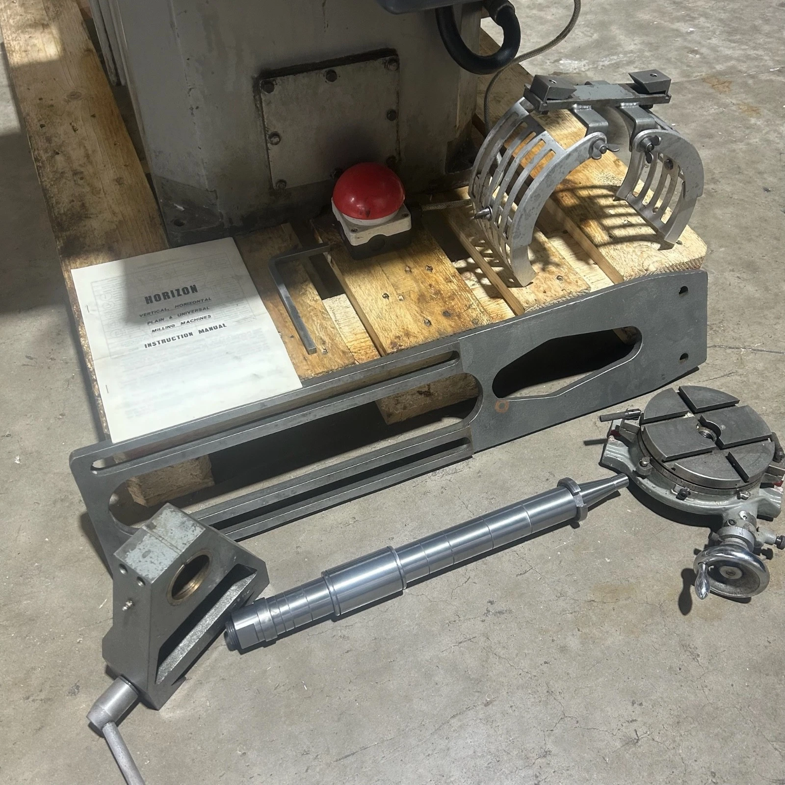 Viceroy AEW Horizon Vertical & Horizontal Milling Machine 230v Single Phase - Image 4