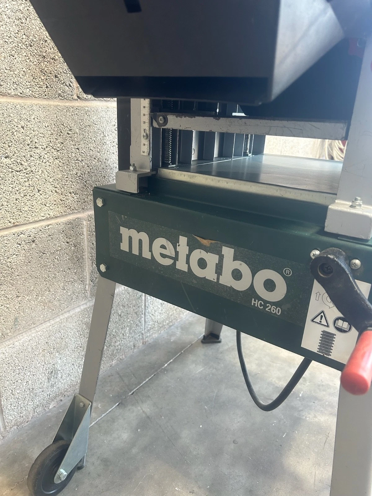 Metabo HC260 Planer Thicknesser 230v Single Phase - Image 5