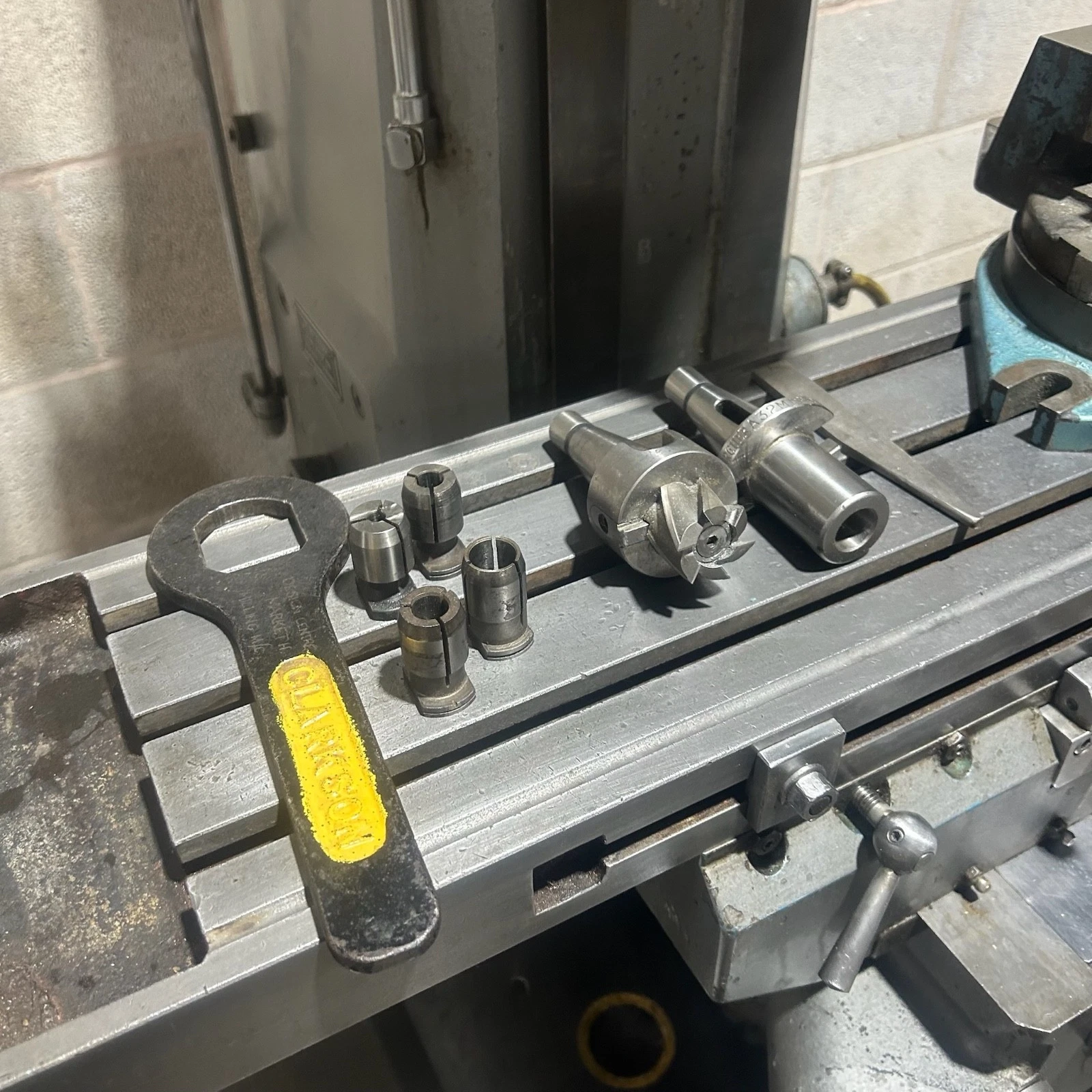 Viceroy AEW Horizon Vertical & Horizontal Milling Machine 230v Single Phase - Image 5