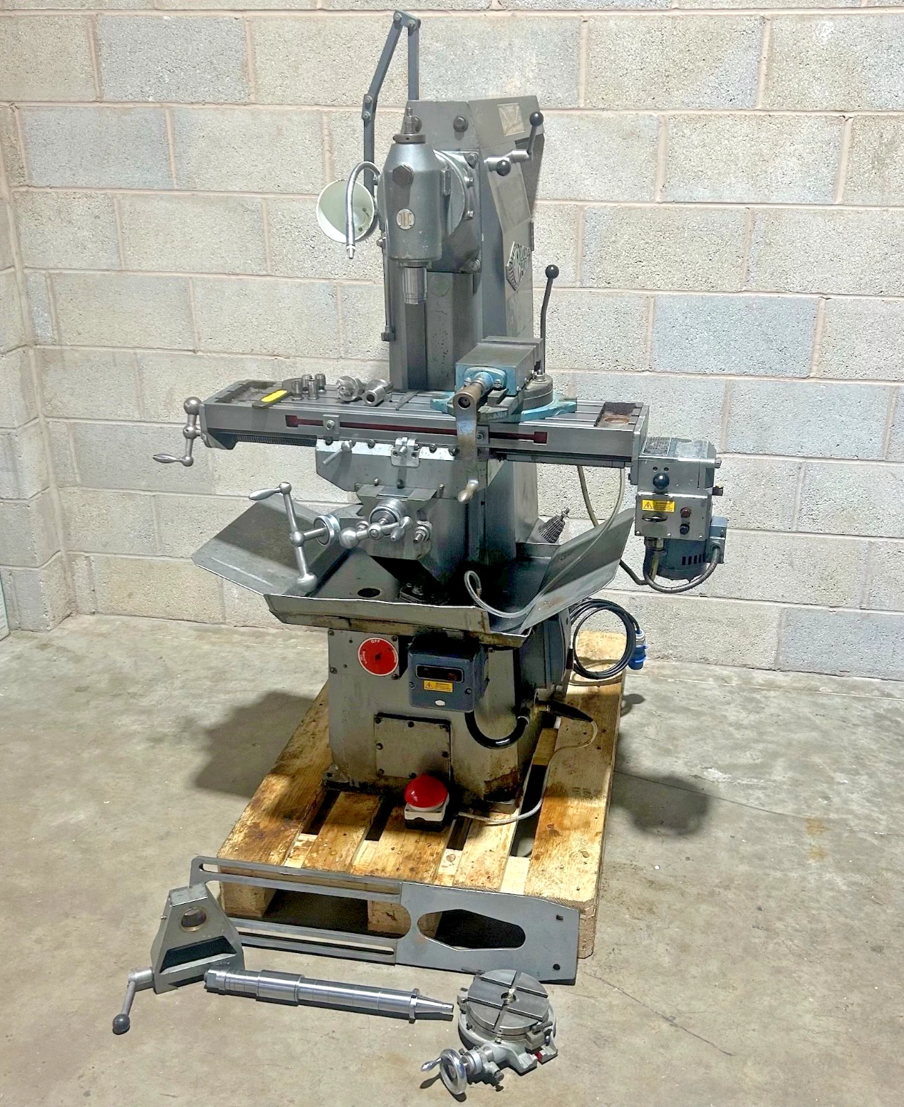 Viceroy AEW Horizon Vertical & Horizontal Milling Machine 230v Single Phase