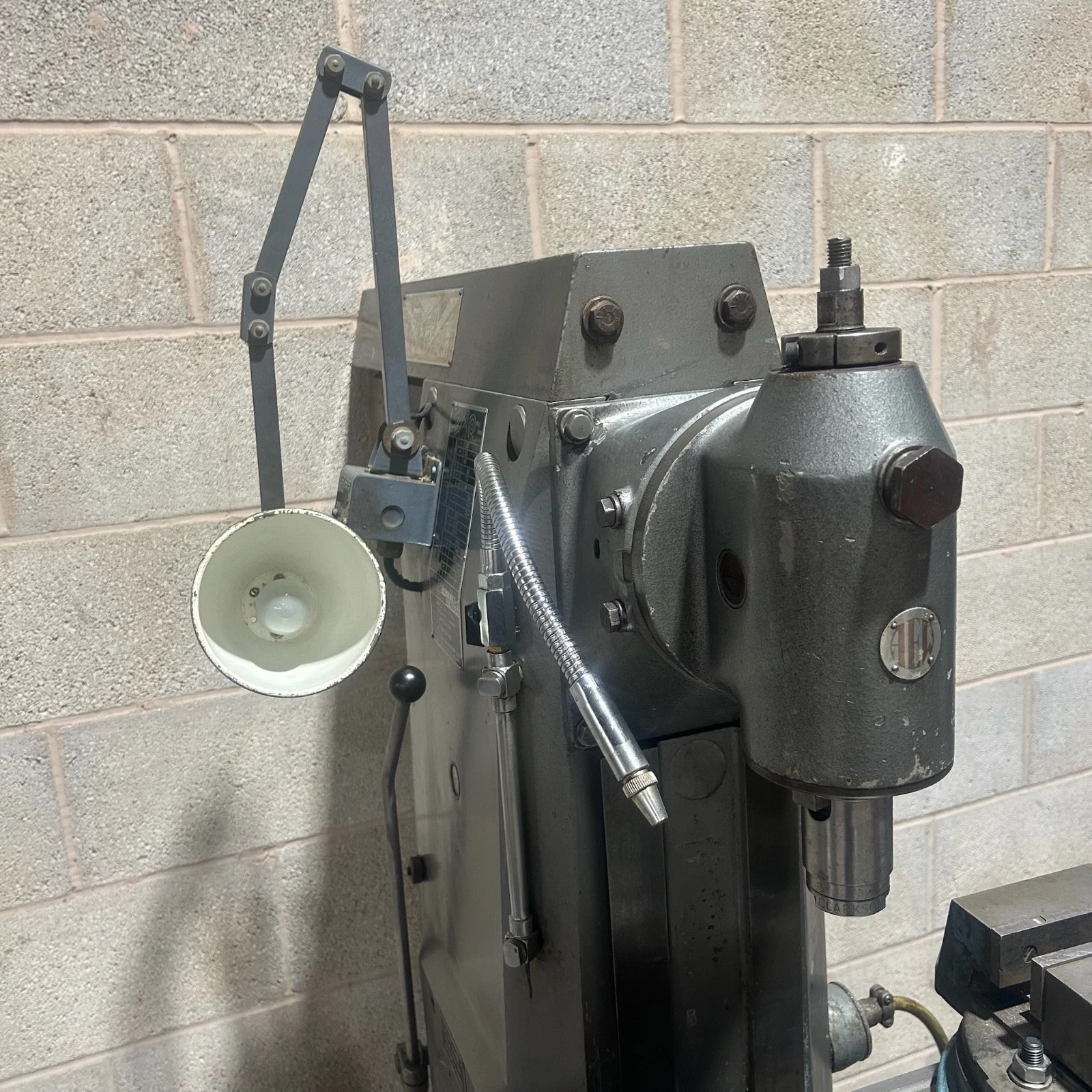 Viceroy AEW Horizon Vertical & Horizontal Milling Machine 230v Single Phase - Image 6