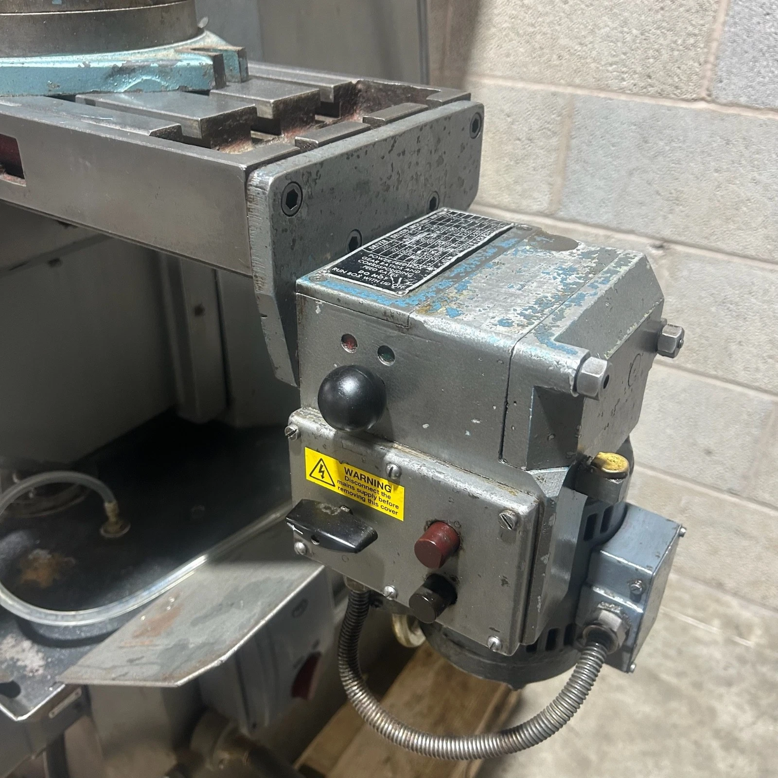 Viceroy AEW Horizon Vertical & Horizontal Milling Machine 230v Single Phase - Image 7