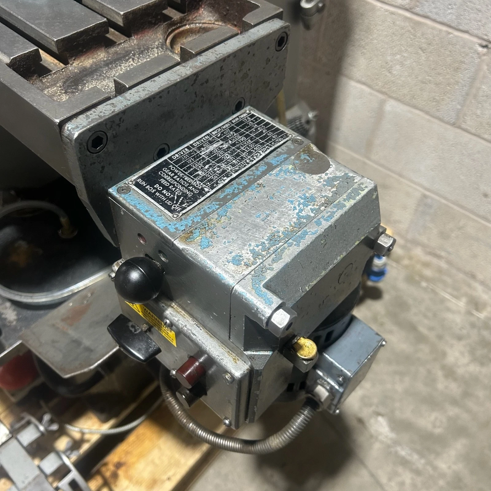 Viceroy AEW Horizon Vertical & Horizontal Milling Machine 230v Single Phase - Image 8
