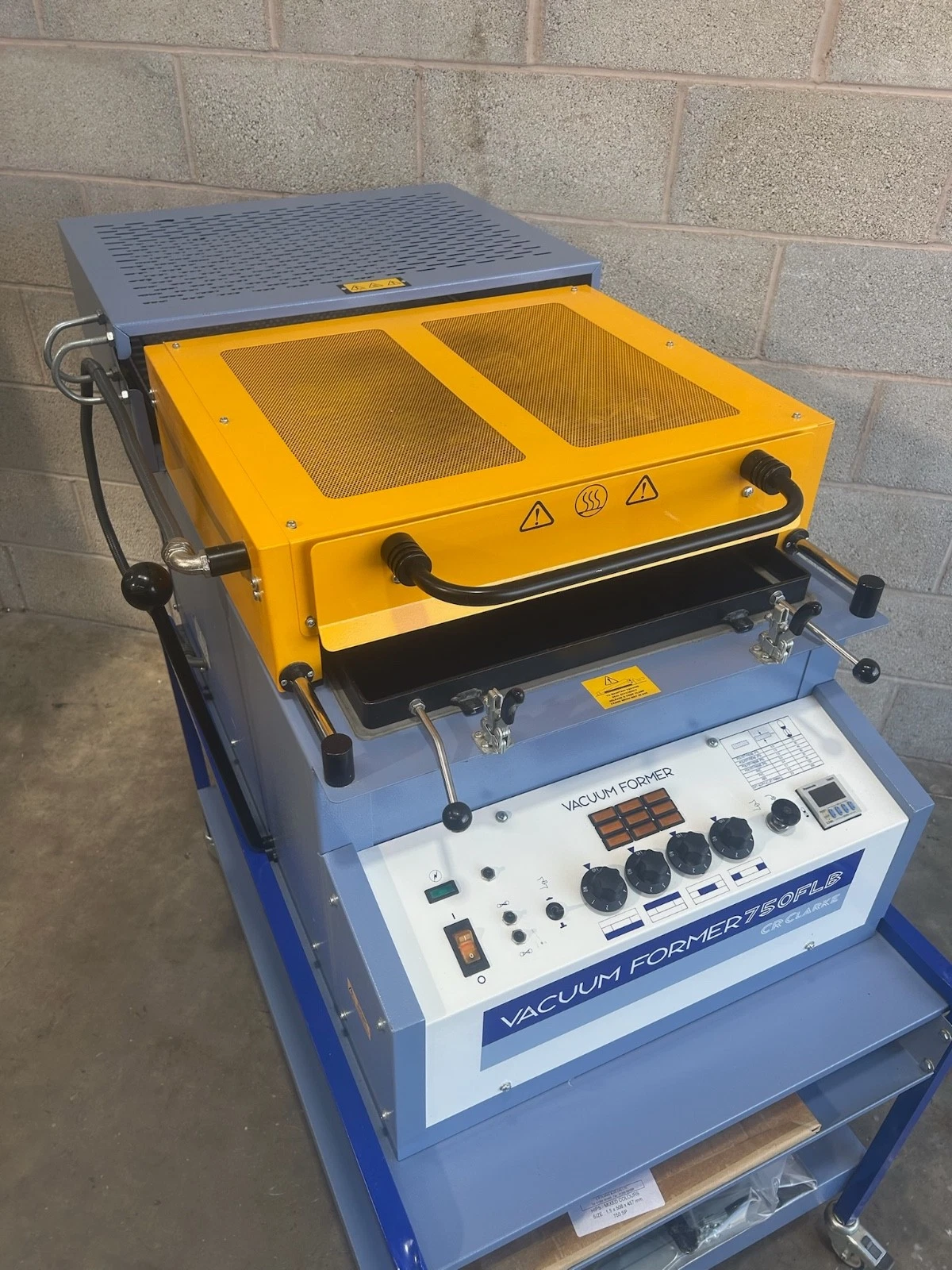 CR Clarke 750FLB Vacuum Former on Stand with Reducing Frames 230v - Image 8