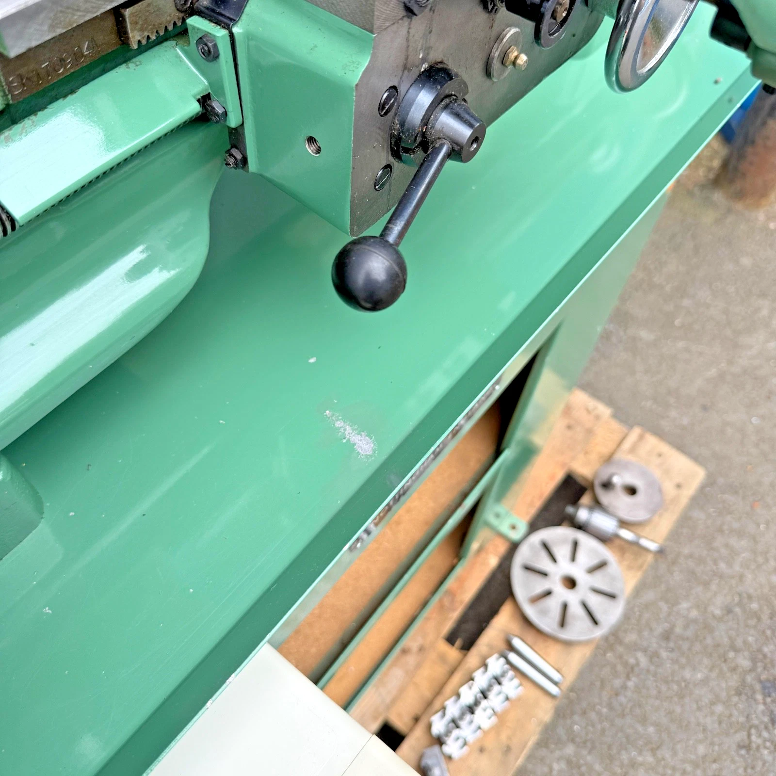 Myford Super 7 Lathe on Stand 230v With Gearbox, Power Feeds, Dickson QCTP - Image 13