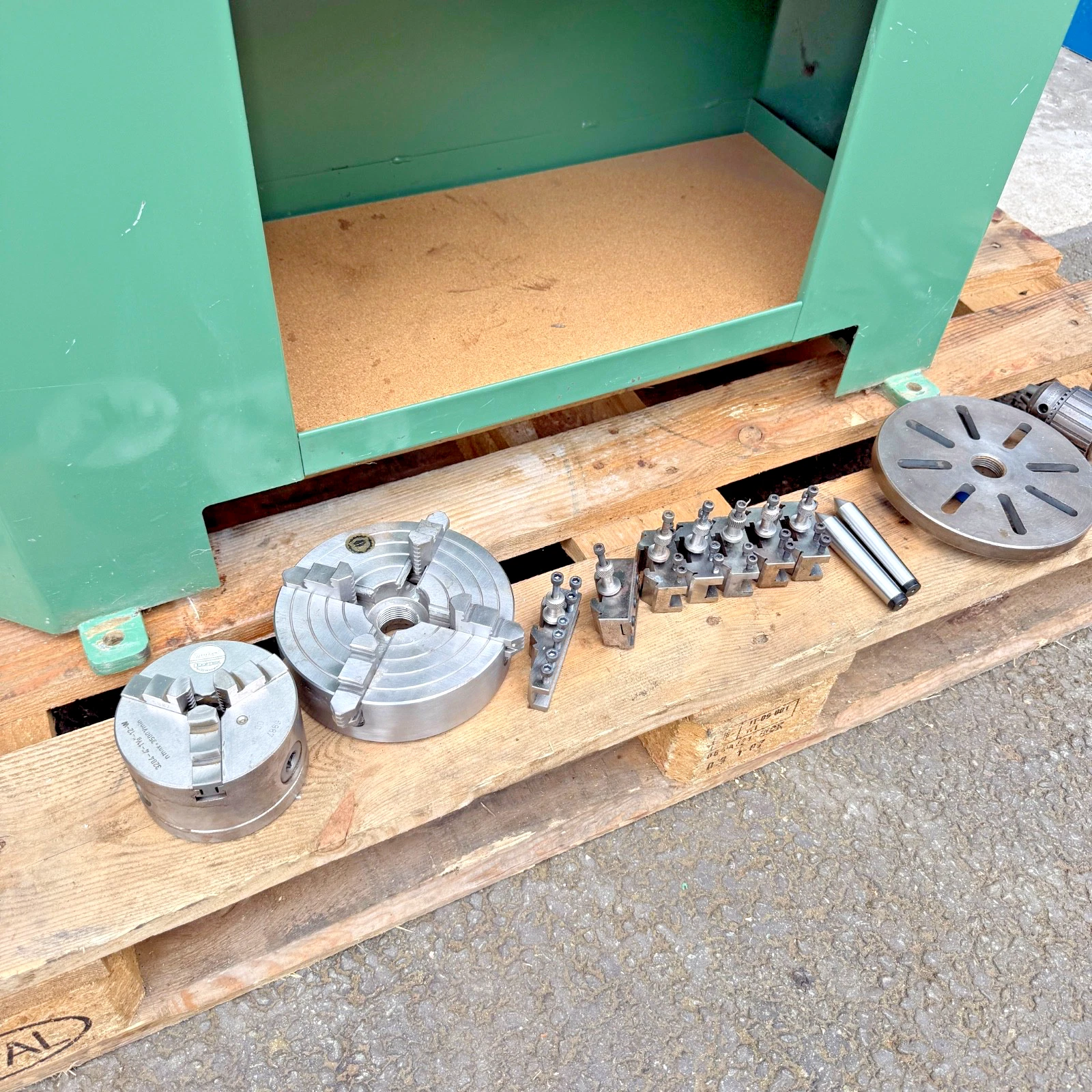 Myford Super 7 Lathe on Stand 230v With Gearbox, Power Feeds, Dickson QCTP - Image 15