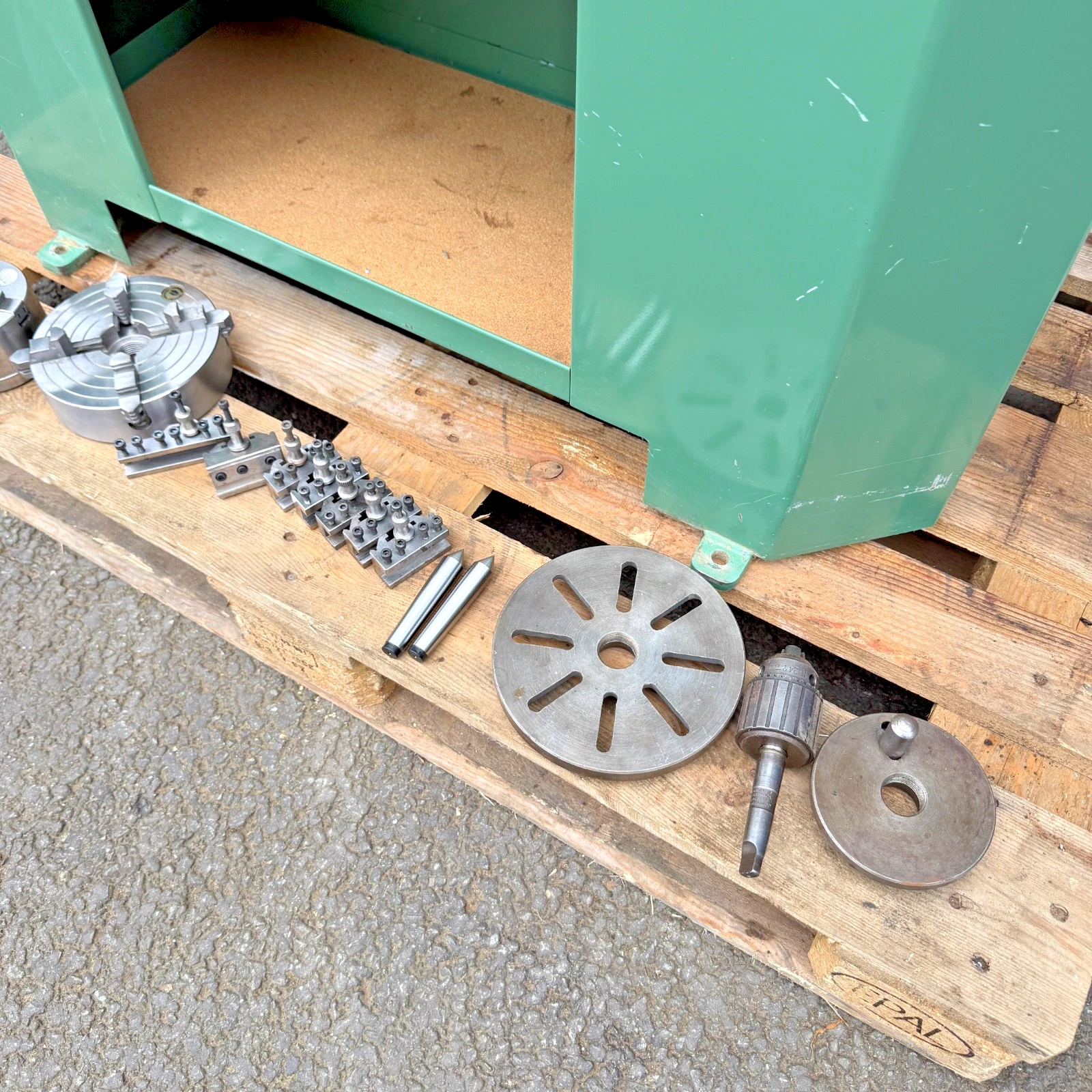 Myford Super 7 Lathe on Stand 230v With Gearbox, Power Feeds, Dickson QCTP - Image 16