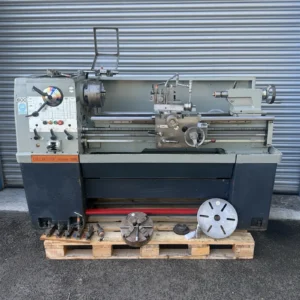 Colchester Master 2500 Gap Bed Gear Head Screwcutting Metal Centre Lathe 3 Ph