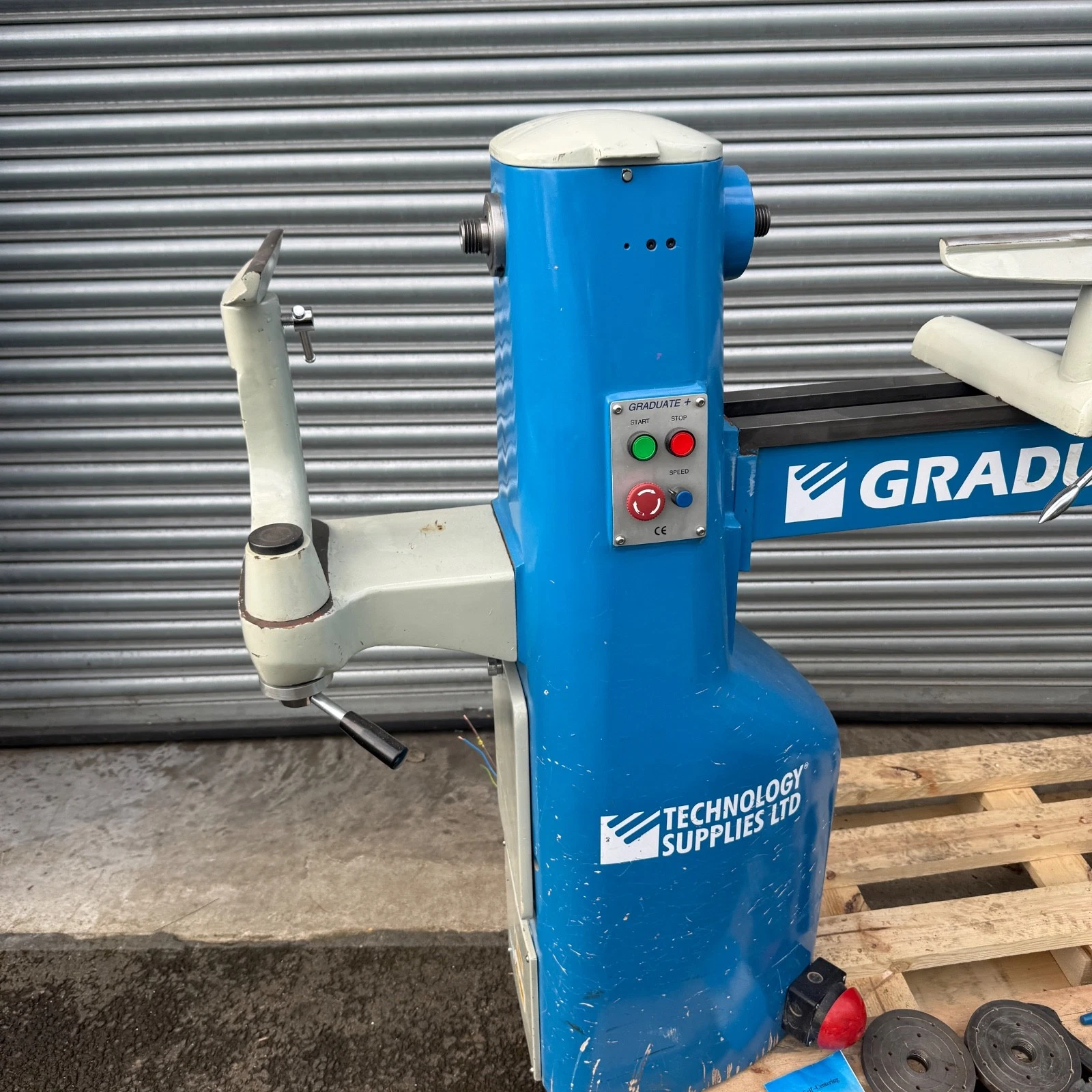 Tech Supplies Graduate Plus Modern Union Graduate Wood Lathe 230v Variable Speed - Image 2