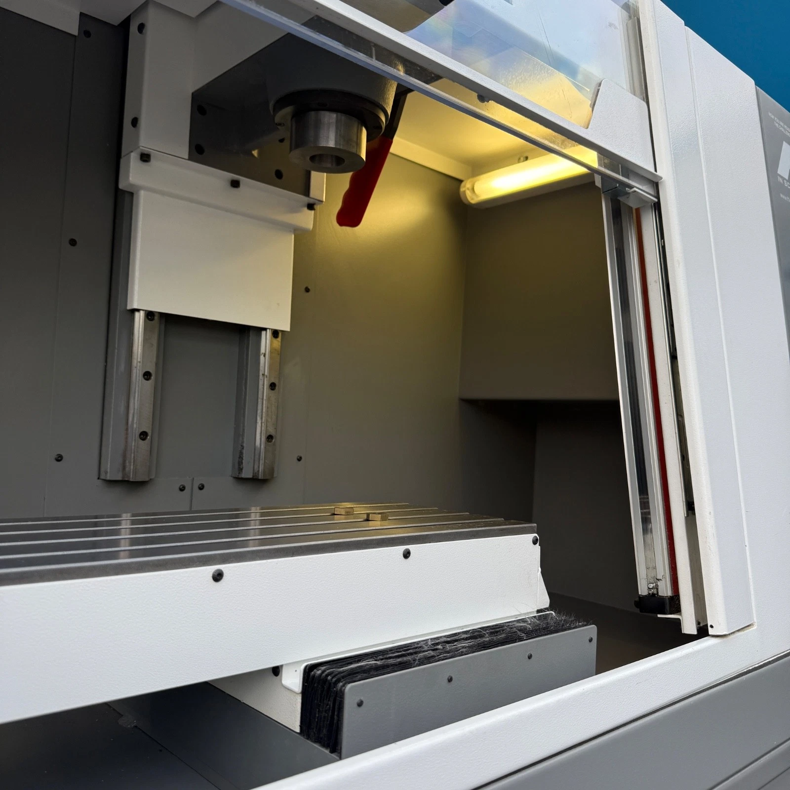 Denford VMC 1300 CNC Milling Machine 230v Single Phase USB - Image 17